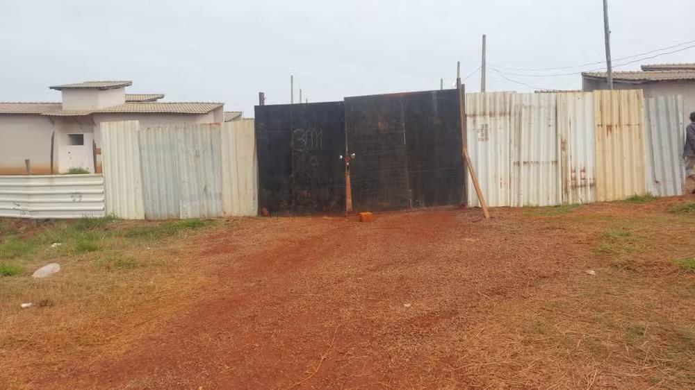 Justiça manda identificar famílias que invadiram conjunto habitacional em Itapetininga