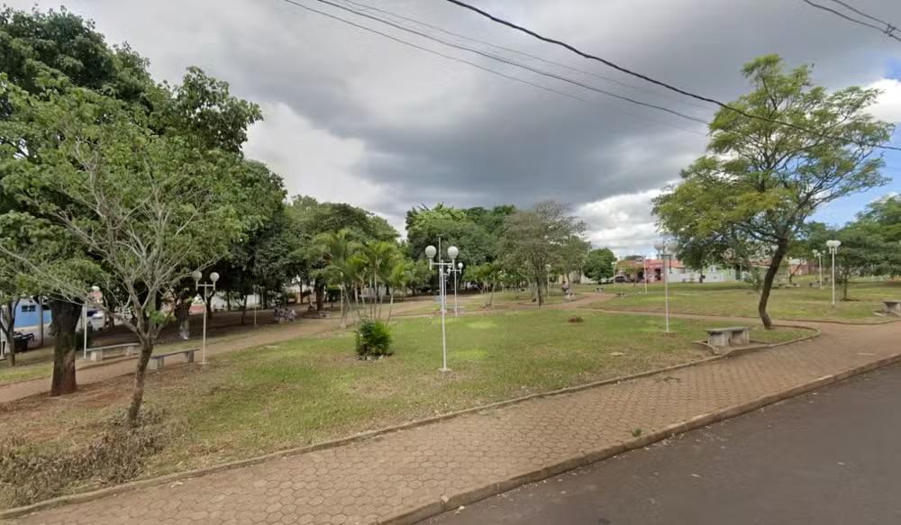 Homem é preso em flagrante após agredir companheira com corrente em Piraju