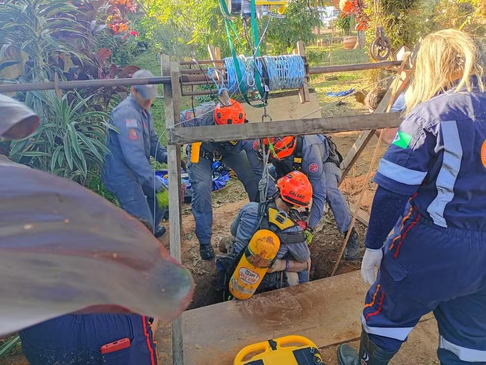 Idoso é resgatado após cair em poço de 15 metros em Cabreúva
