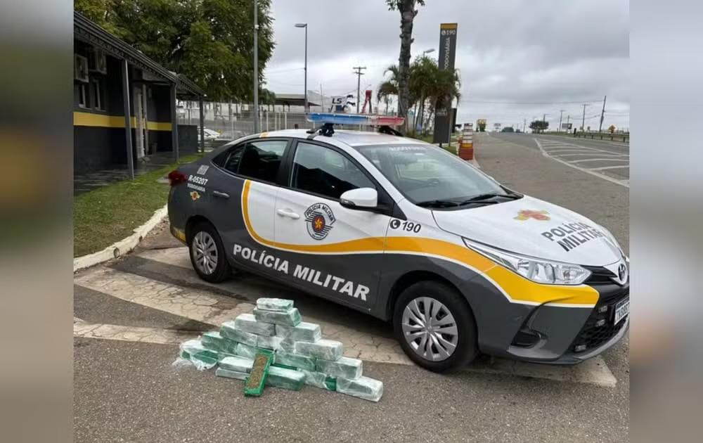 Homem é preso com quase 30 quilos de maconha em ônibus na Rodovia Raposo Tavares