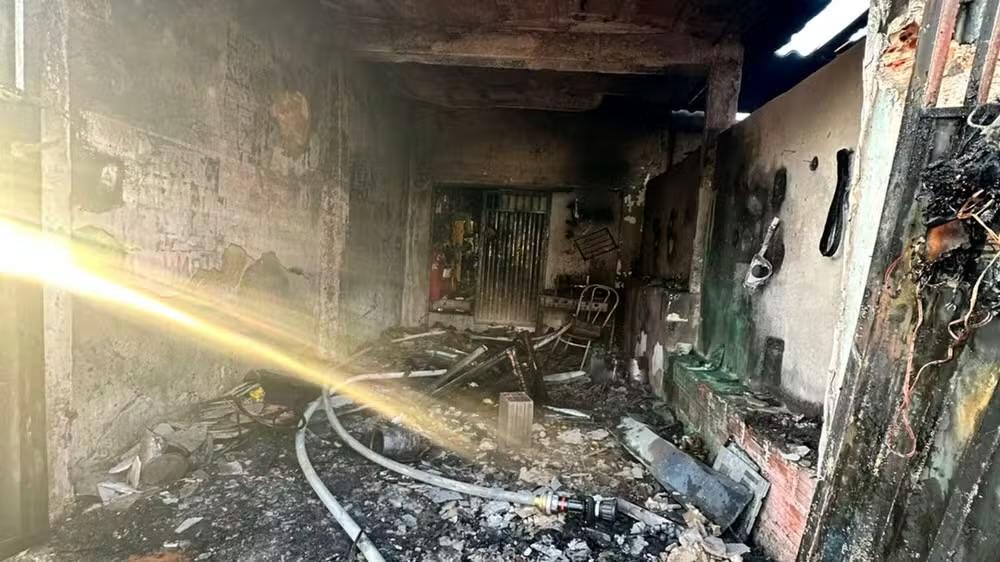 Homem fica gravemente ferido em incêndio em residência de Salto