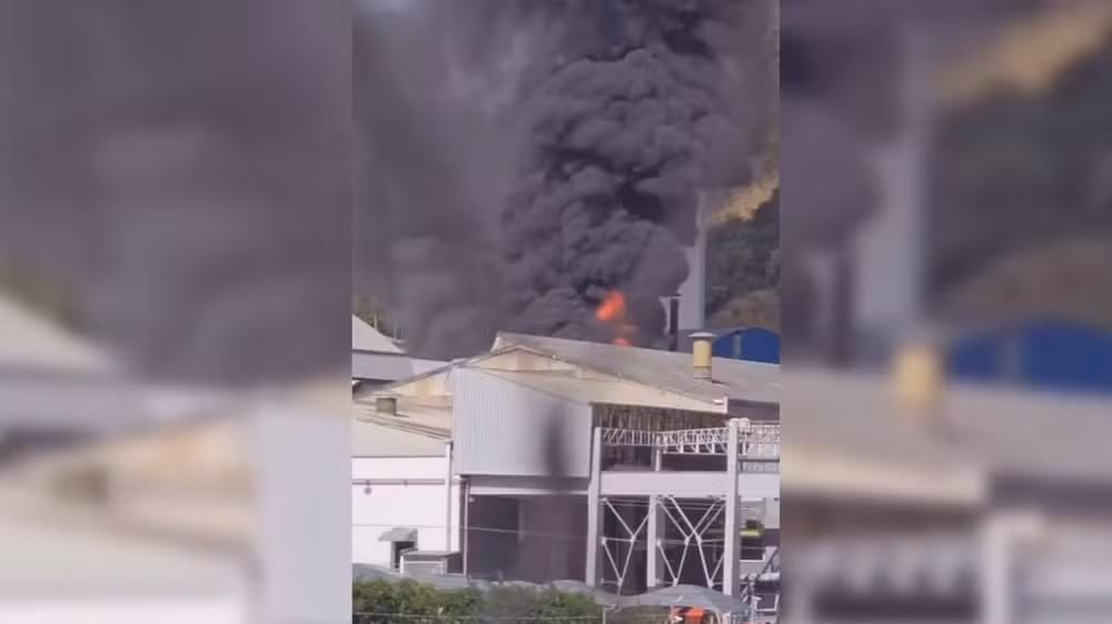 Incêndio atinge fábrica de correias transportadoras em Jundiaí