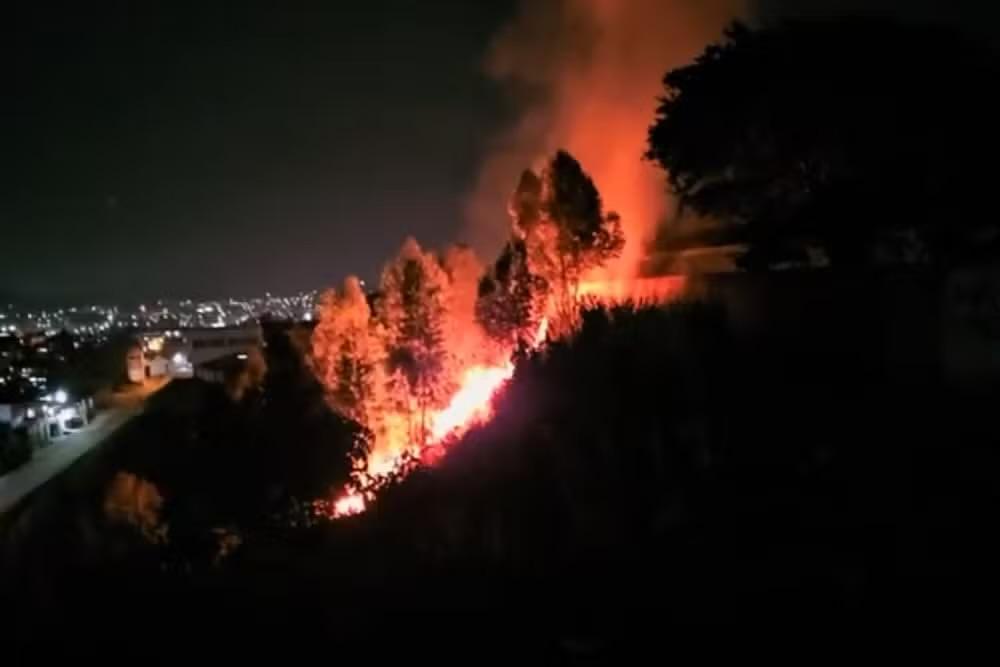Incêndio destrói cerca de 16 mil m² de vegetação em Várzea Paulista