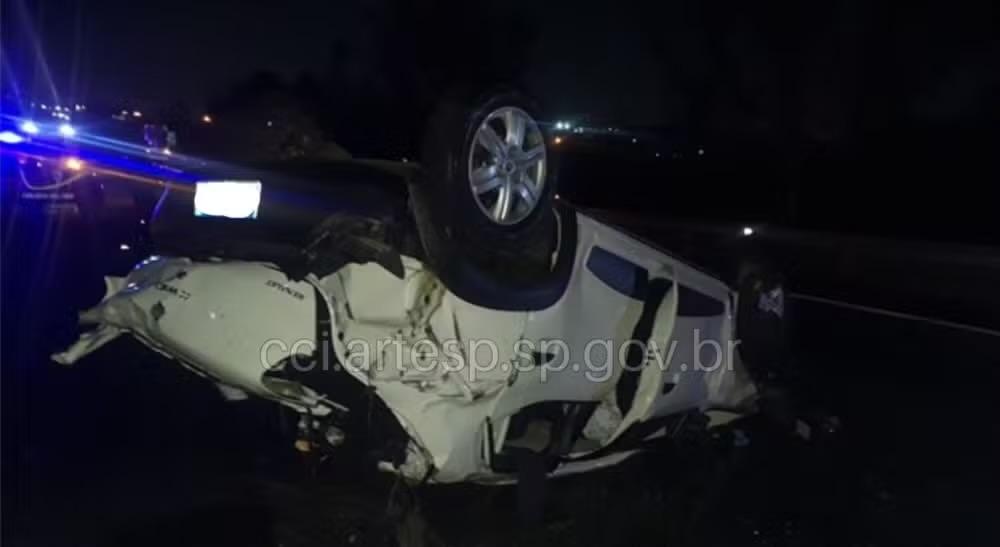 Motorista morre após acidente envolvendo carreta na Rodovia Anhanguera
