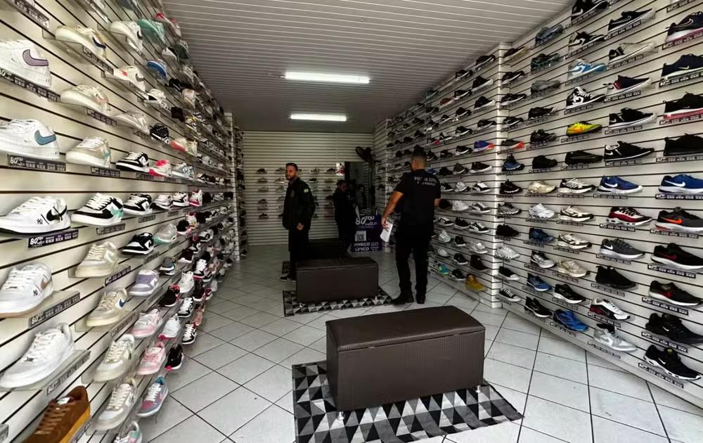 Polícia apreende mais de 400 produtos falsificados em operação em Jundiaí