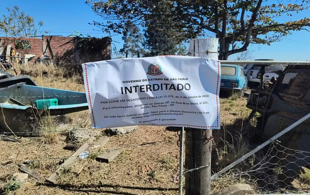 Polícia e Detran fecham dois desmanches irregulares em Porangaba