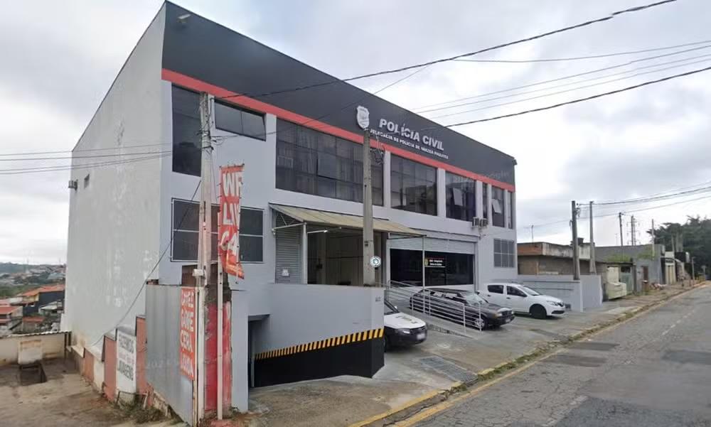 Homem agride mãe com pedaço de carne congelada em Várzea Paulista