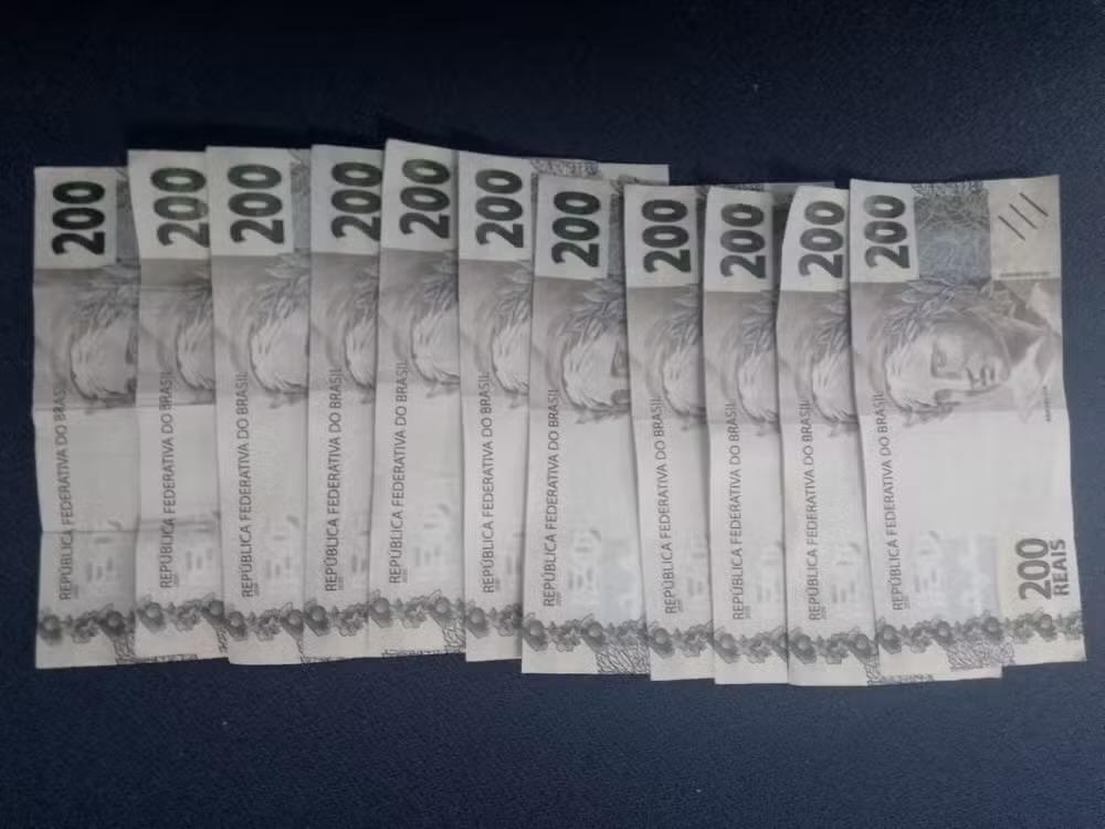 Homem é preso por usar notas falsas em compras em Itu