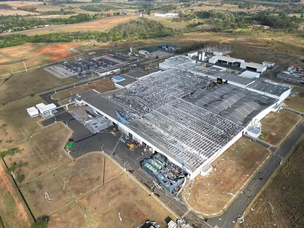 Vendaval destrói fábrica da Toyota em Porto Feliz e paralisa produção