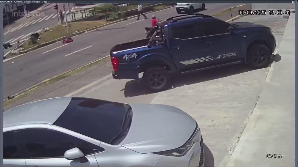 Motociclista fica gravemente ferido após bater em canteiro em Jundiaí