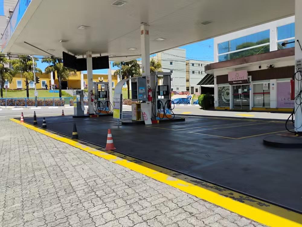 Posto de combustíveis é interditado em Sorocaba após vender gasolina adulterada