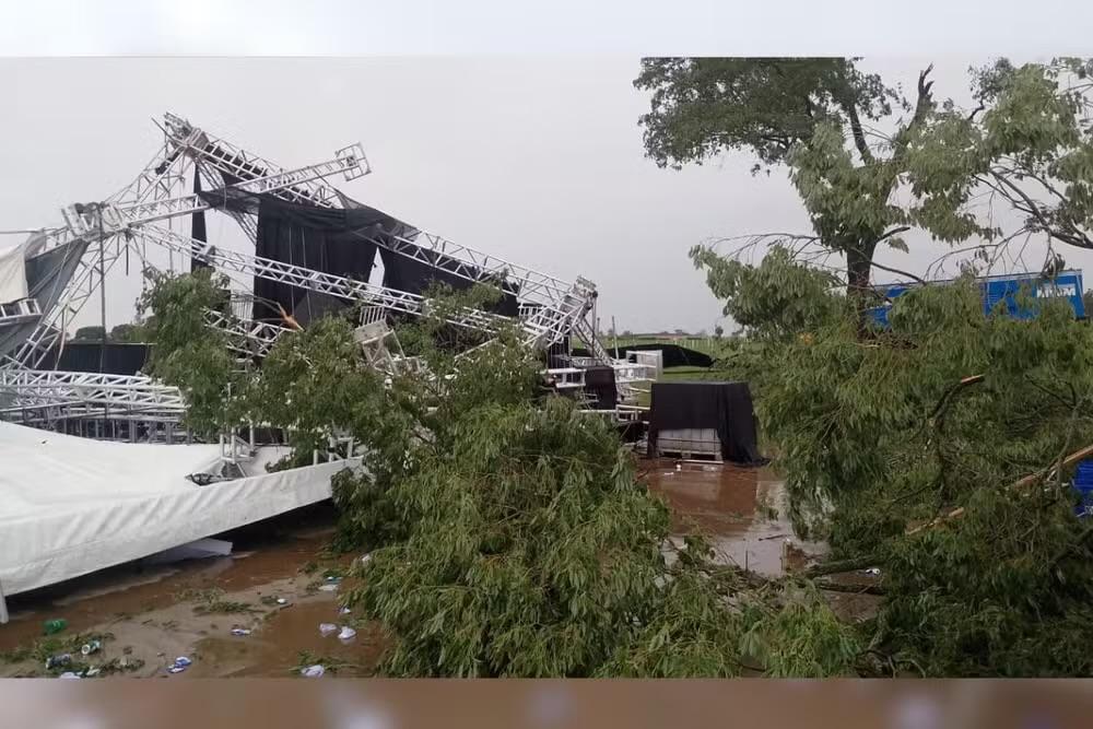Estrutura de festa universitária desaba com ventos de 95 km/h em Regente Feijó; um morto e quase 60 feridos