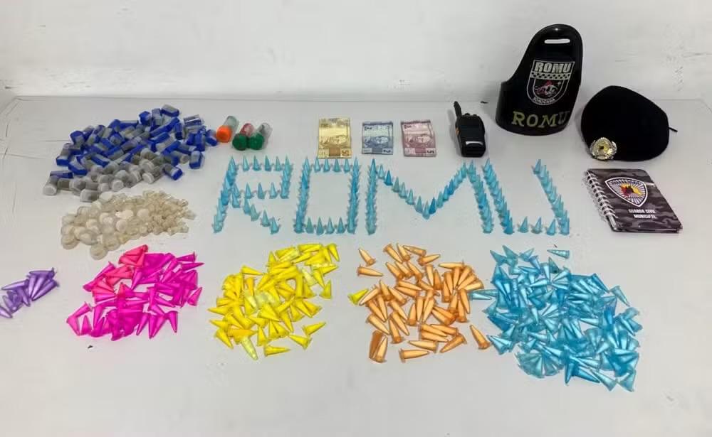 GCM prende três pessoas e apreende pistola 9mm e mais de 500 porções de drogas em Sorocaba