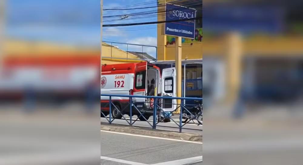 Jovem é atropelada por motociclista na faixa de pedestres em Sorocaba