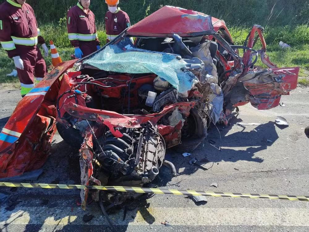 Acidente na SP-79 deixa um morto e dois feridos graves entre Tapiraí e Piedade