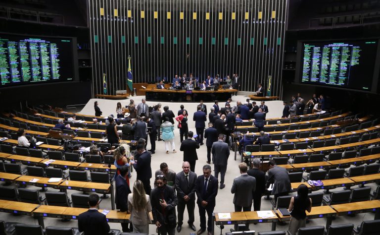 Câmara aprova PEC da Segurança Pública em 1º turno; acompanhe