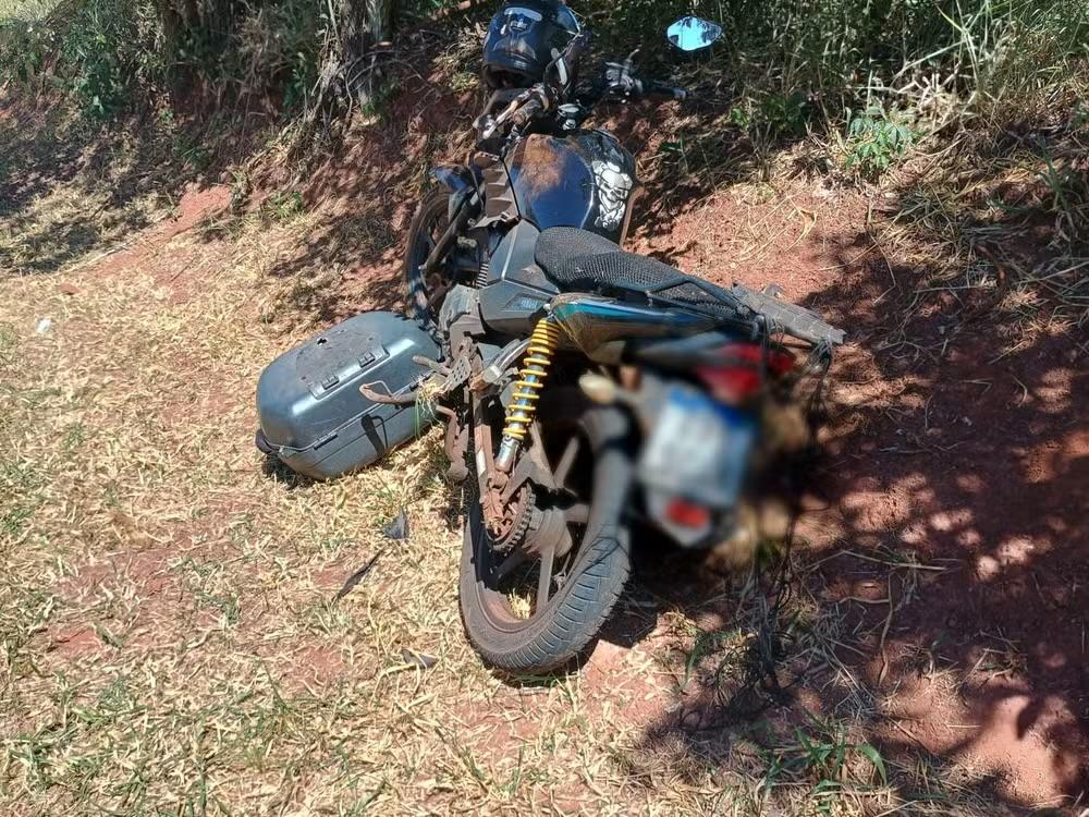 Motociclista morre após atropelar porco selvagem em rodovia de Piraju