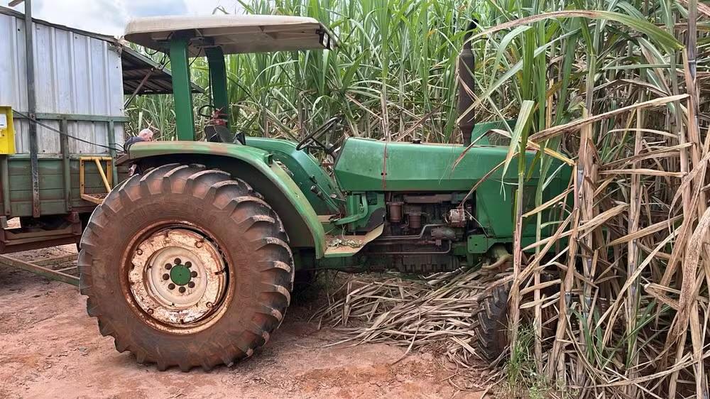 Polícia Civil recupera trator roubado em área rural de Avaré