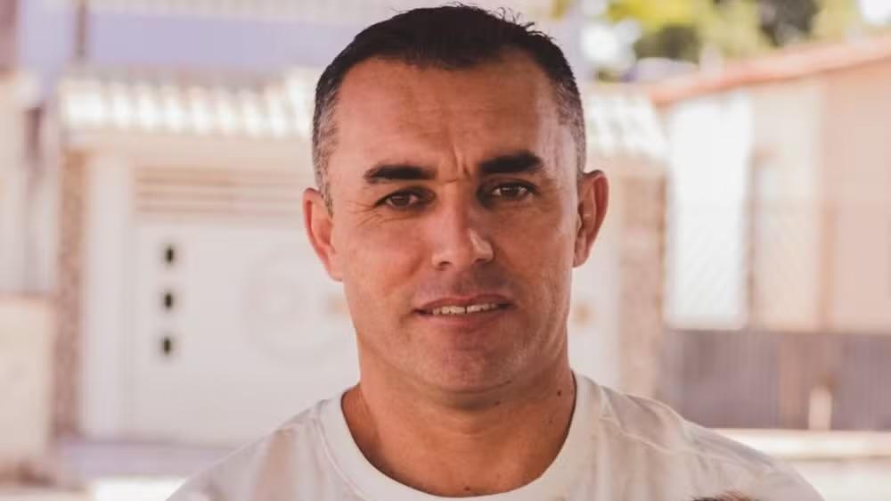 Trabalhador morre após retroescavadeira ser soterrada por rochas em pedreira de fábrica de cimento em Salto de Pirapora