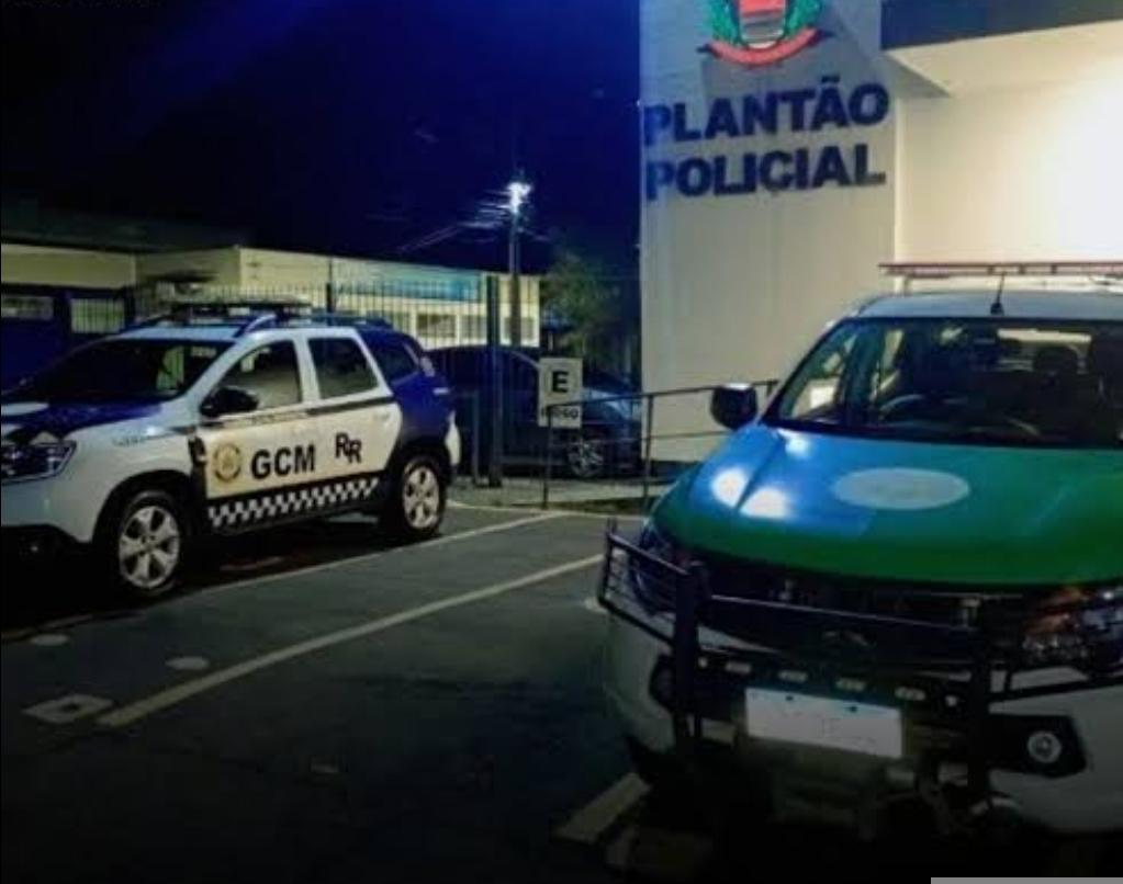 Mulher fica ferida após ser atingida por vaso durante briga familiar em Angatuba