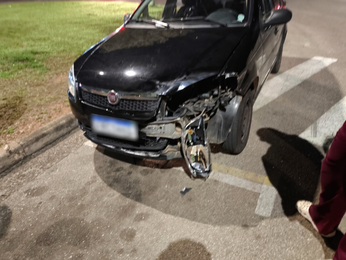 Acidente deixa pessoa ferida e mobiliza equipes de emergência na Avenida em Angatuba
