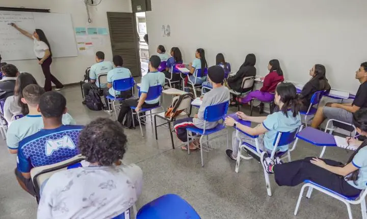 Aulas serão suspensas no DF nas sextas-feiras antes das eleições