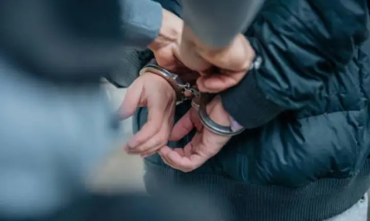 Homem é preso por agredir companheira em Itupeva