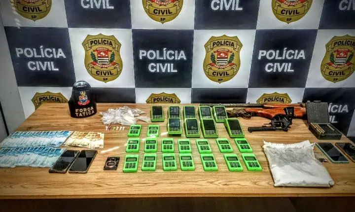 Operação “Contra-Fluxo” apreende armas e objetos ligados a crimes em Angatuba