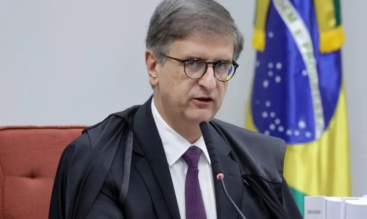PGR se manifesta contra revisão da condenação de Bolsonaro 