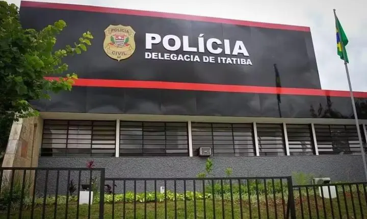 Quadrilha rouba caminhão com carga avaliada em R$ 300 mil e mantém motorista refém em Itatiba