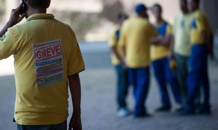 Trabalhadores dos Correios estão em greve por tempo indeterminado