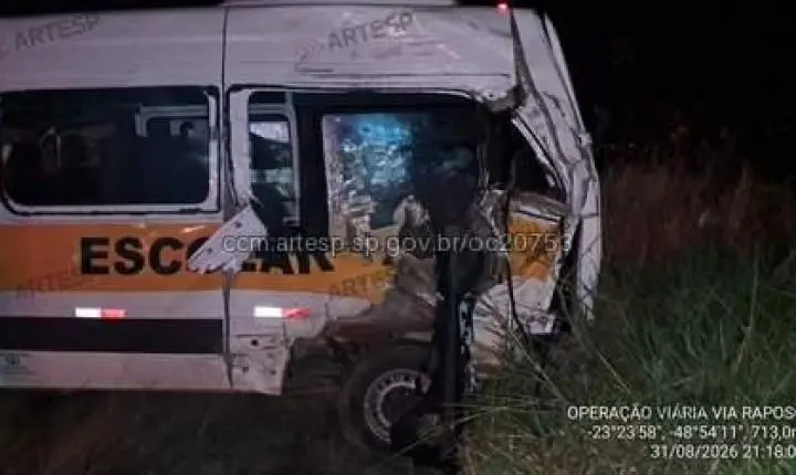 Ultrapassagem termina em grave acidente com dois mortos e sete feridos na Raposo Tavares, em Paranapanema